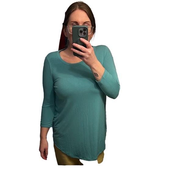 Zenana Top - Picture 2 of 2